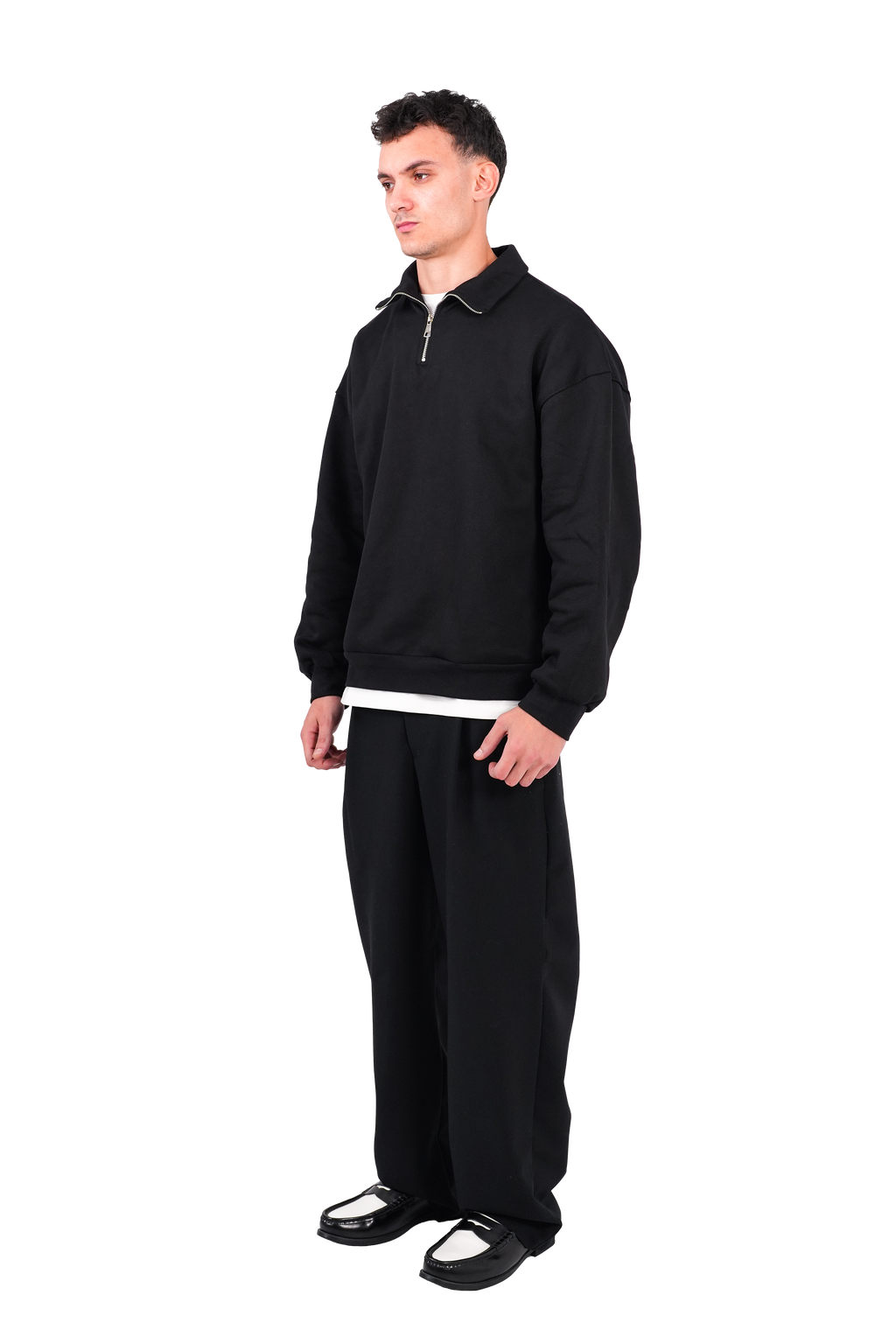QUARTER ZIP – BLACK